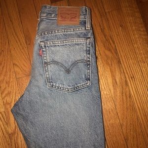 Levis jeans